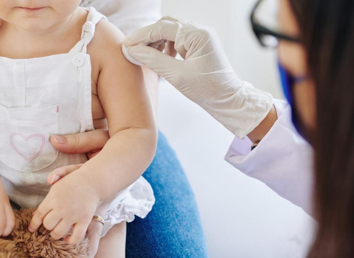 Vaccin anti-Covid pour bébé : l'EMA approuve l'injection dès 6 mois