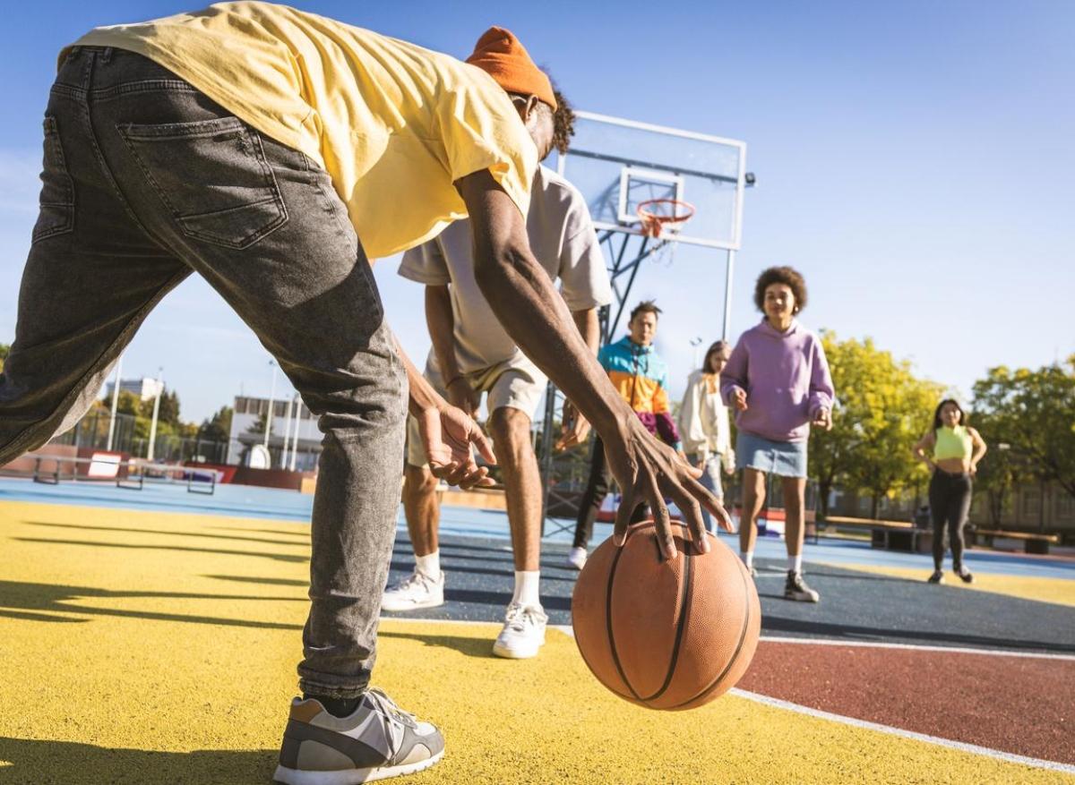 Ostéoporose : faire du sport pendant l’adolescence retarde son apparition 