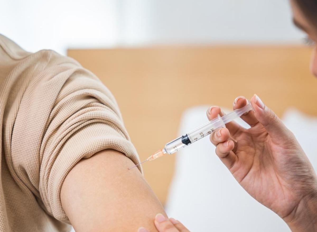 Grippe : le ministère de la Santé annonce le retrait du vaccin Efluelda, réservé aux plus de 65 ans