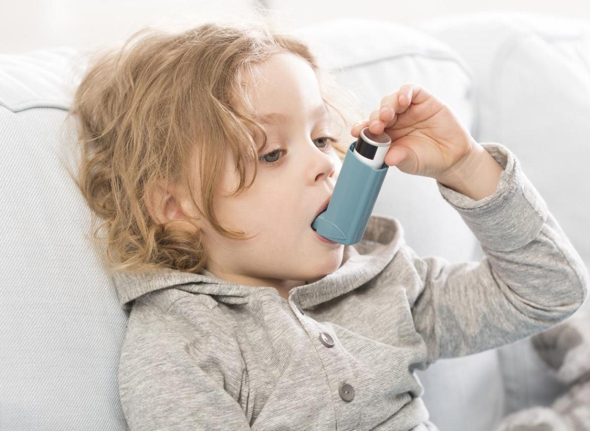 Asthme sévère de l’enfant : un nouveau traitement prometteur 