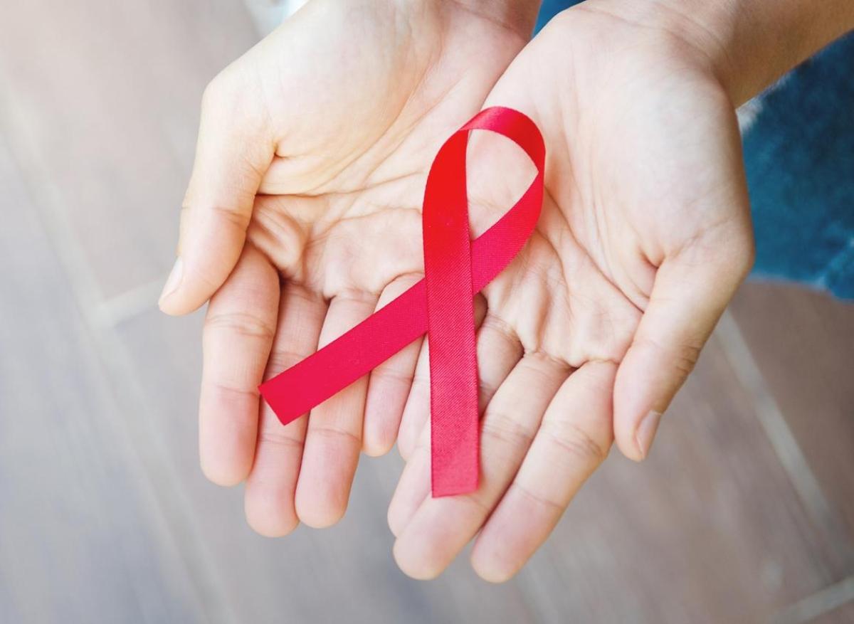 VIH : les patients séropositifs souffriraient d’un jet-lag chronique