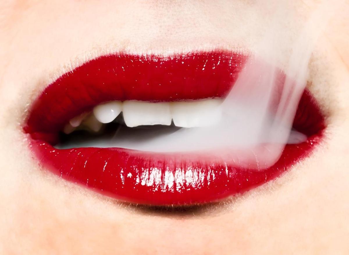 Cigarettes électroniques : quelles sont les conséquences pour les dents ? 