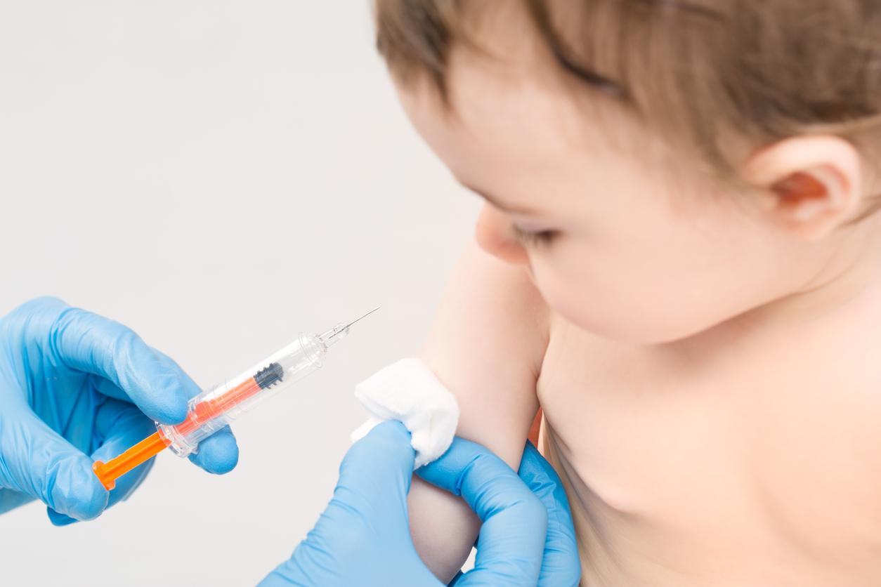 Vaccination infantile : la fausse attestation qui inquiète les médecins