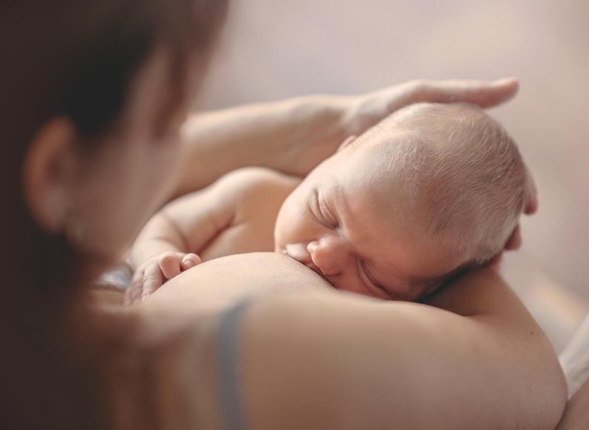 Frein de la langue des bébés : trop d’incisions, estime l'Académie