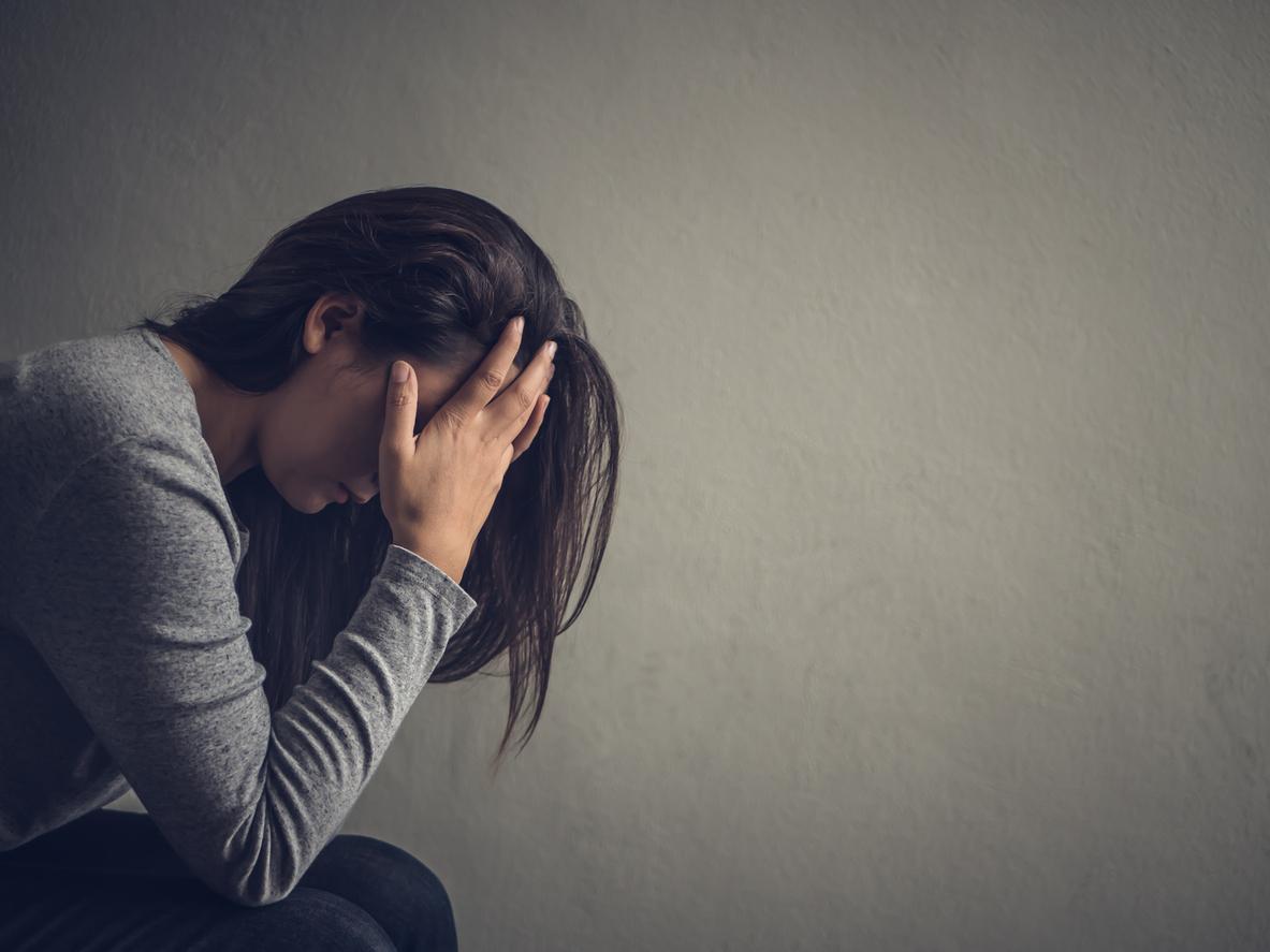 Suicide : plus d’hospitalisations chez les femmes, mais plus de décès chez les hommes
