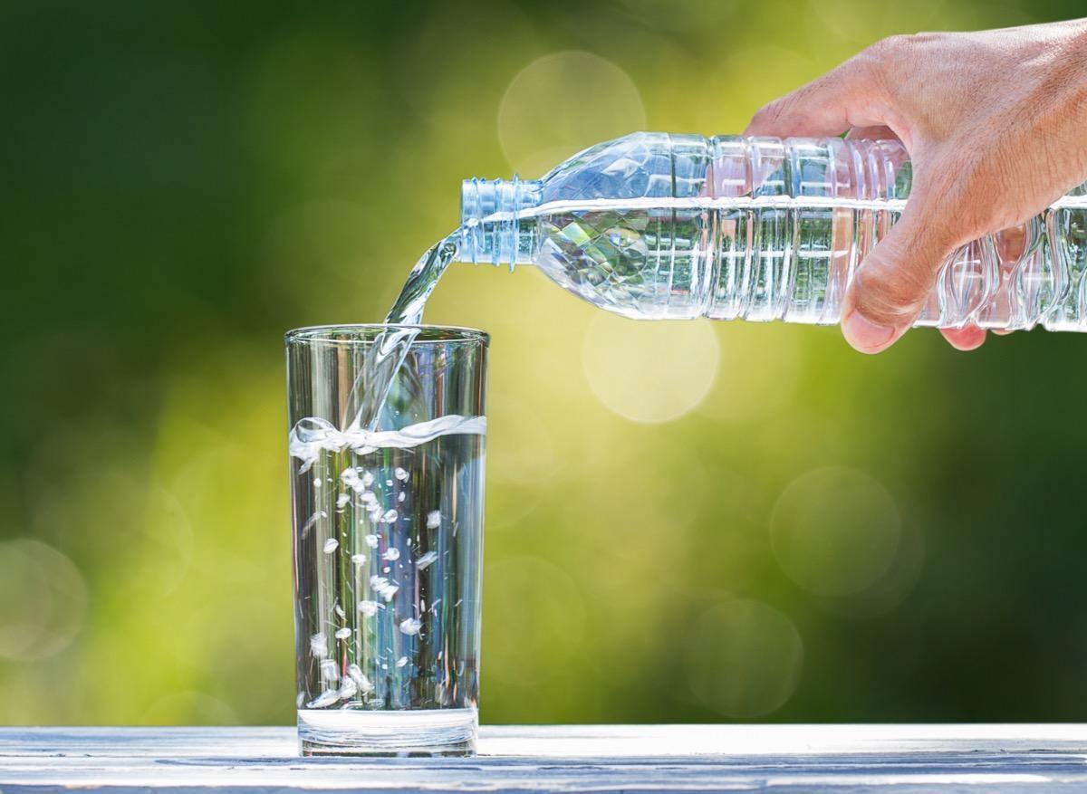 Hyponatrémie : attention à la consommation excessive d’eau !